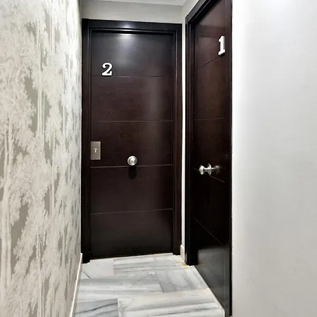 Rent4 La Malagueta 1 아파트 말라가